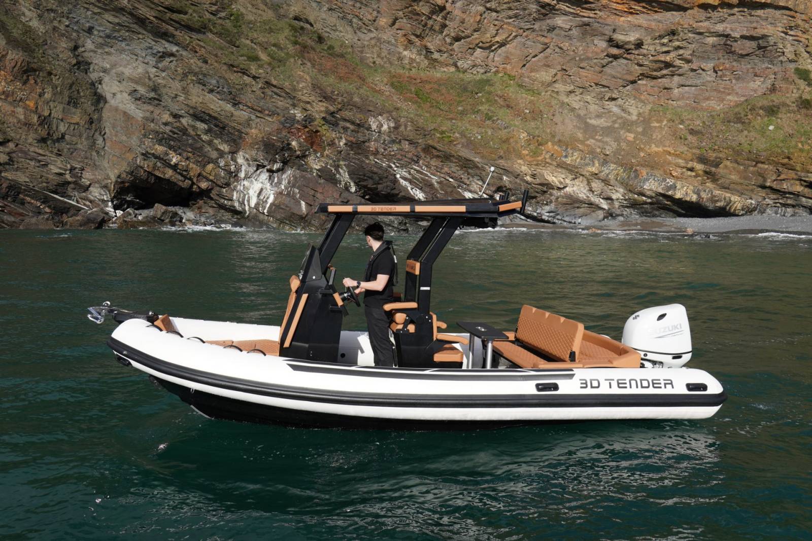 3D TENDER ODYSSEY 635 - SEMI RIGIDE