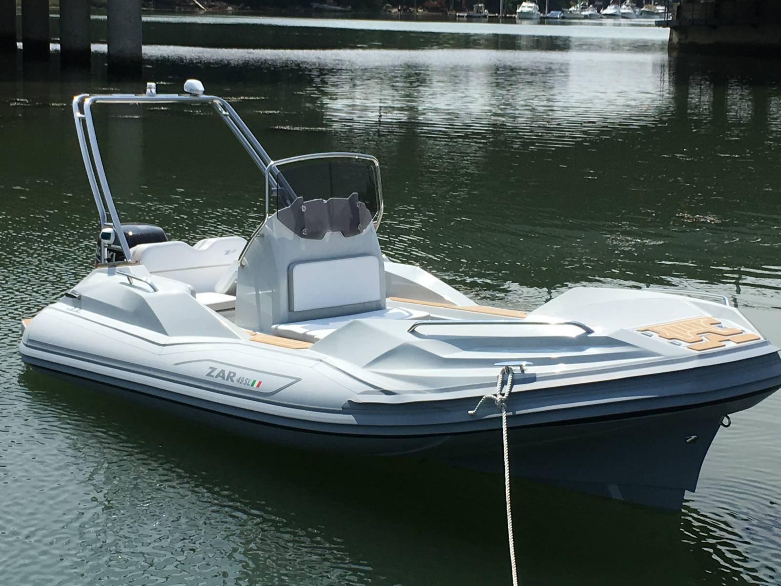ZAR 49 SPORT LUXURY - SEMI RIGIDE