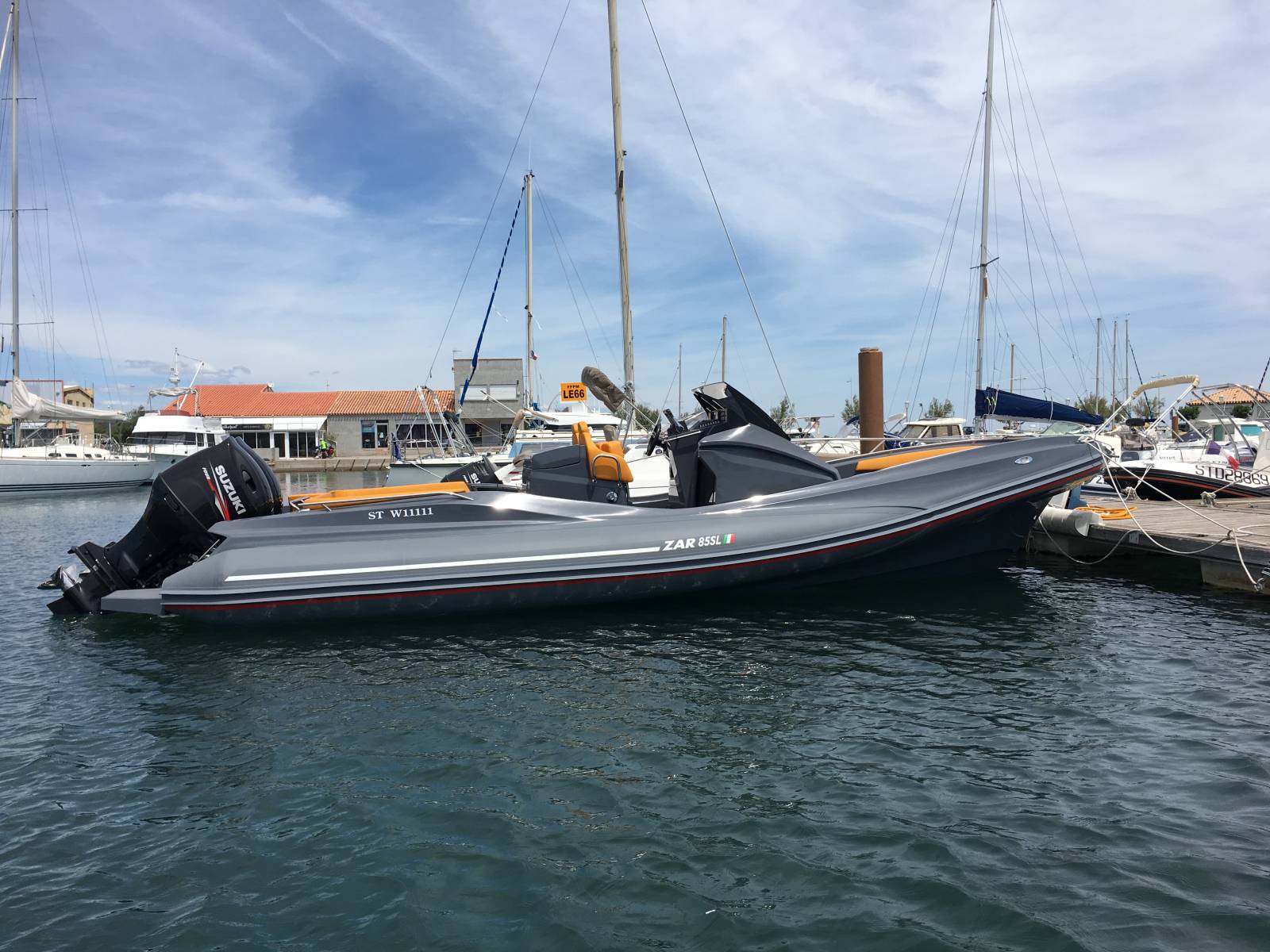 ZAR 85 SPORT LUXURY –SEMI RIGIDE