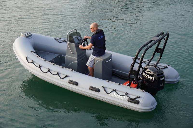 3D TENDER XPRO 490 - SEMI RIGIDE