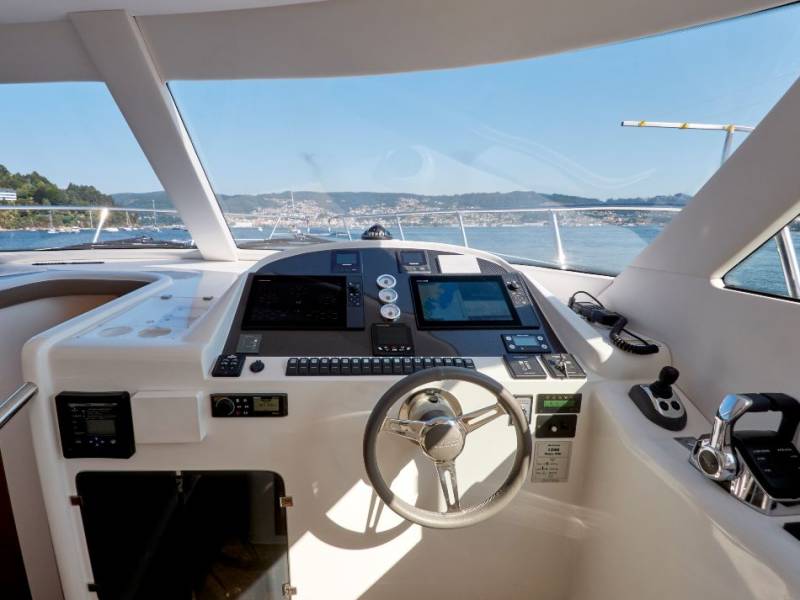 RODMAN 1290 FISHER PRO - Experience Yachting