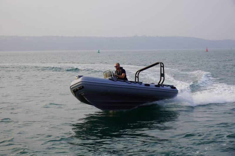 3D TENDER XPRO 490 - SEMI RIGIDE