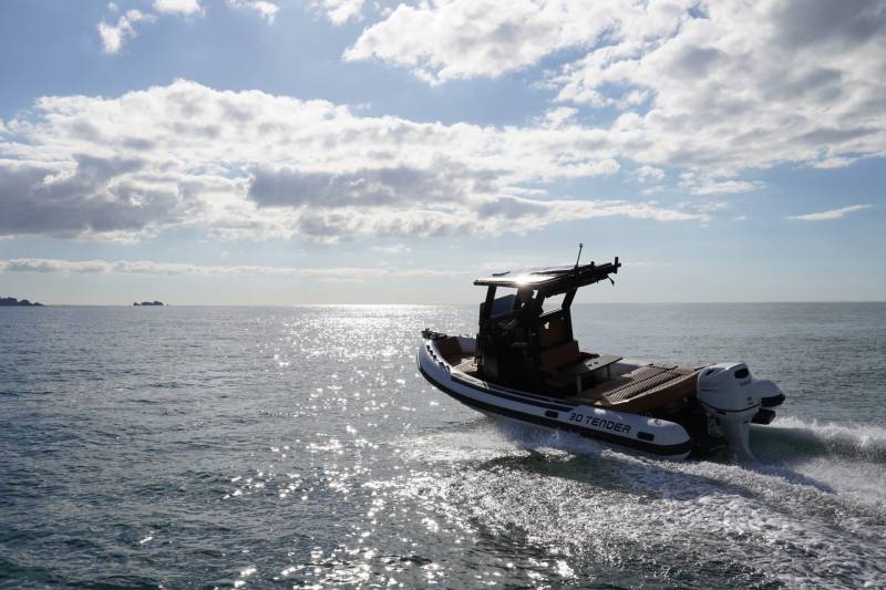 3D TENDER ODYSSEY 635 - SEMI RIGIDE