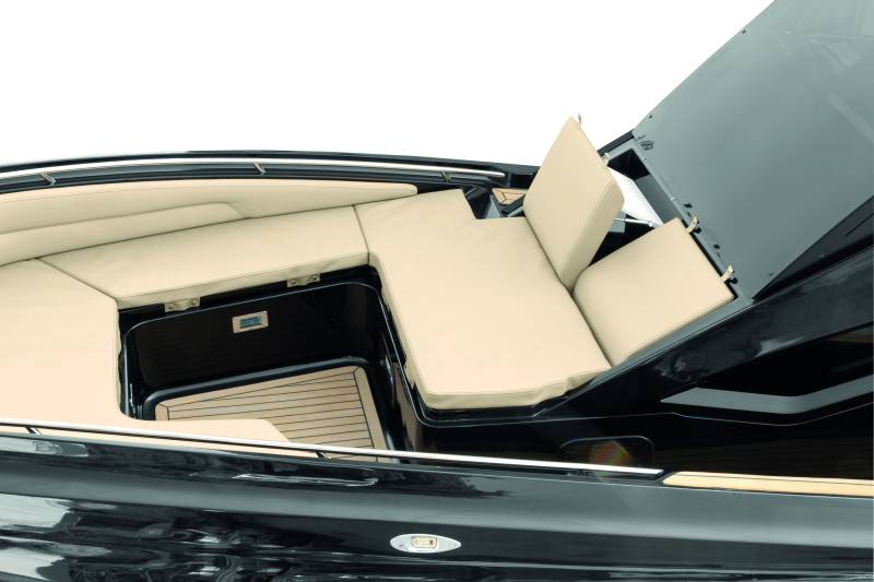 ZAR 95 SPORT LUXURY - SEMI RIGIDE