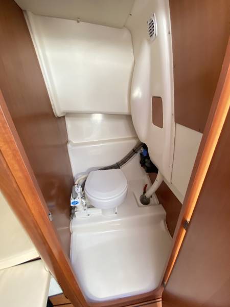 JEANNEAU CAP CAMARAT 755 WA – MOTEUR NEUF 2025