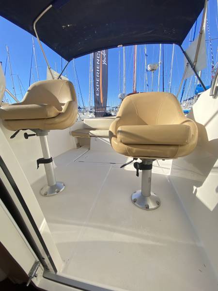 JEANNEAU CAP CAMARAT 755 WA – MOTEUR NEUF 2025