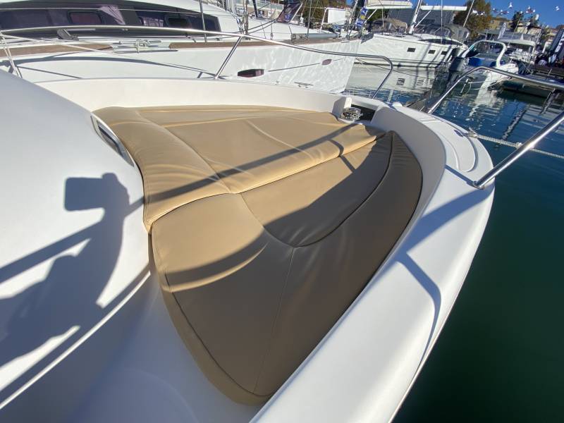 JEANNEAU CAP CAMARAT 755 WA – MOTEUR NEUF 2025