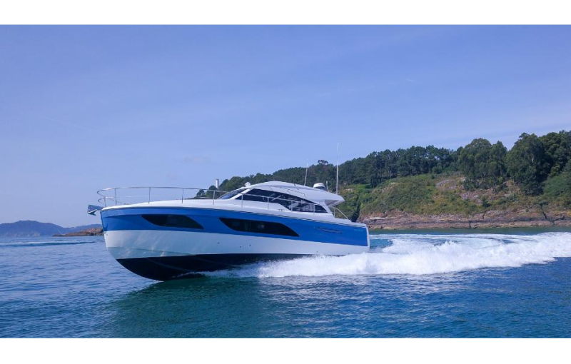 RODMAN SPIRIT 42' COUPÉ - Experience Yachting