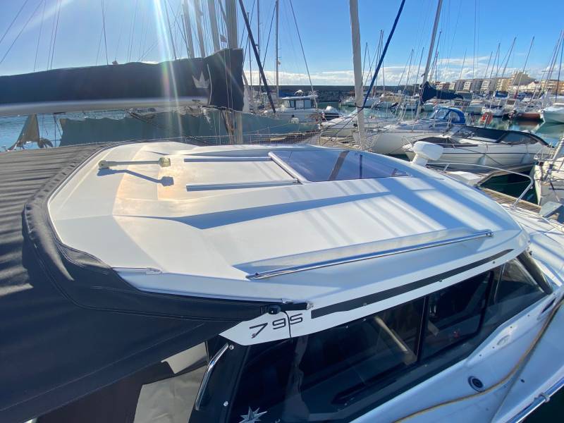 JEANNEAU MERRY FISHER 795