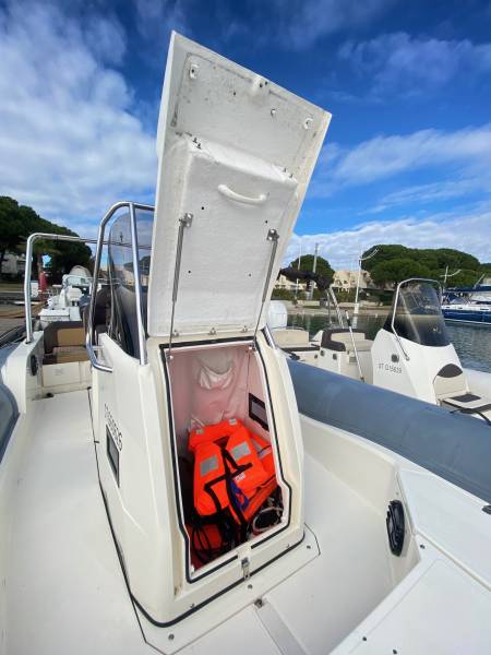 NUOVA JOLLY 850 XL – SEMI RIGIDE