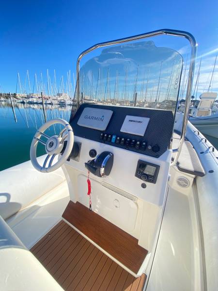 NUOVA JOLLY PRINCE 27 – SEMI RIGIDE