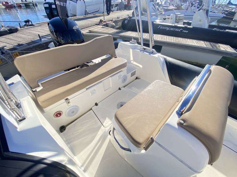 NUOVA JOLLY NJ 650 XL – SEMI-RIGIDE