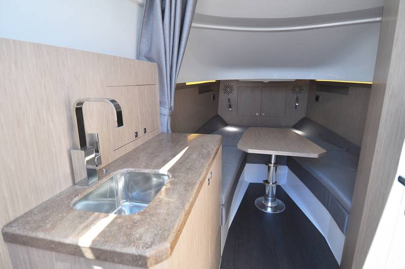 Nuova Jolly Prince 43 Luxury Cabin
