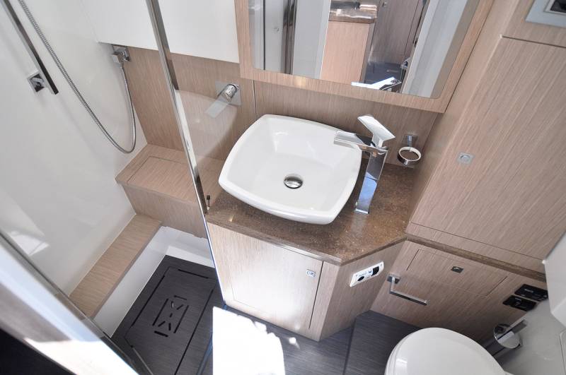 Nuova Jolly Prince 43 Luxury Cabin