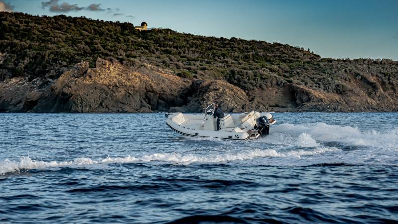 NUOVA JOLLY PRINCE 22 - SEMI RIGIDE