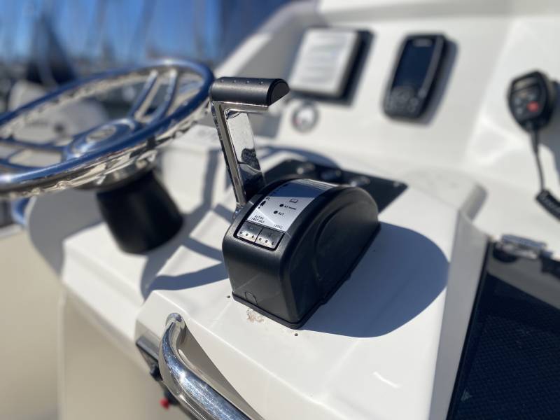 WHITE SHARK 210 CC – MOTEUR NEUF 2025