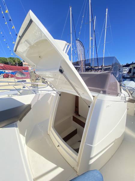 WHITE SHARK 210 CC – MOTEUR NEUF 2025