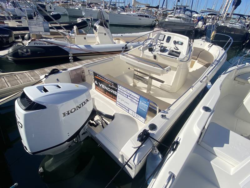 WHITE SHARK 210 CC – MOTEUR NEUF 2025