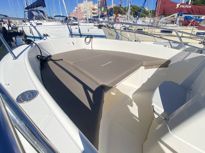 WHITE SHARK 210 CC – MOTEUR NEUF 2025