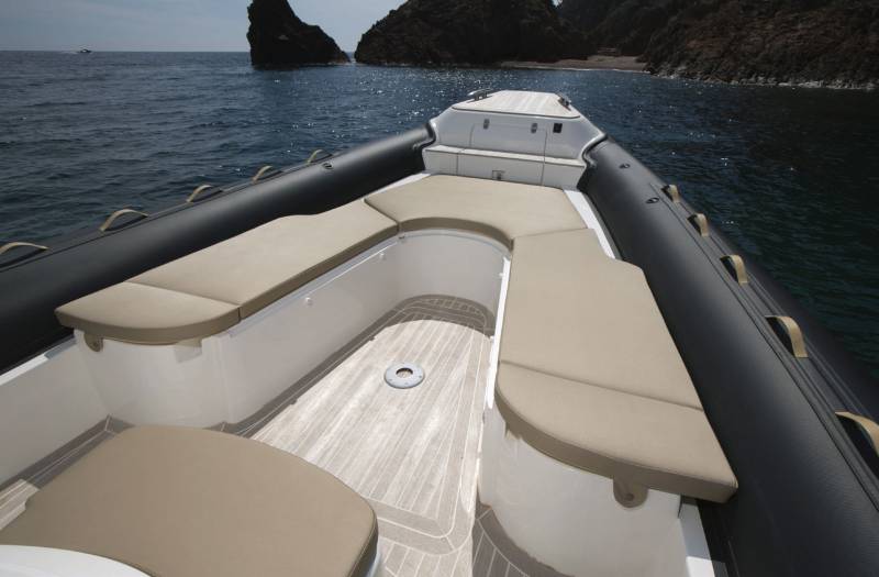 Semi-rigide Nuova Jolly PRINCE 43 CC DINETTE