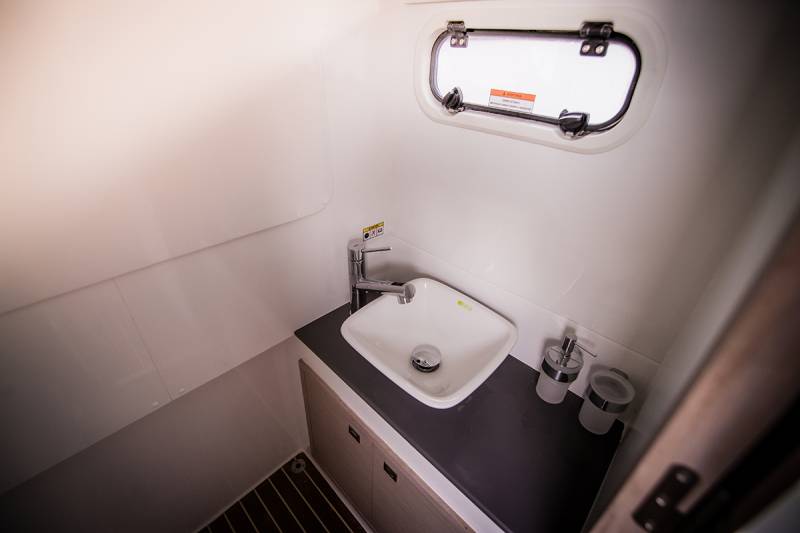 RODMAN 33 OFFSHORE - Experience Yachting