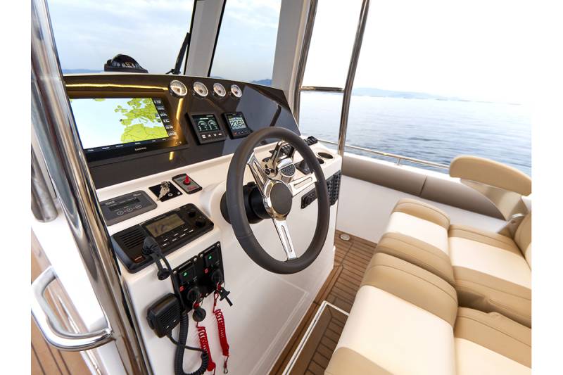 RODMAN 33 OFFSHORE - Experience Yachting