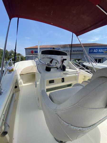 WHITE SHARK 205 - OPEN