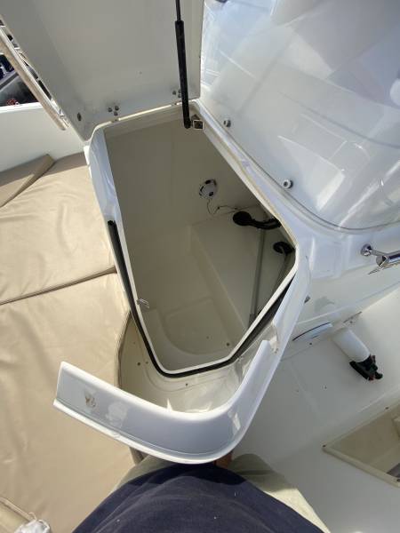 WHITE SHARK 205 - OPEN