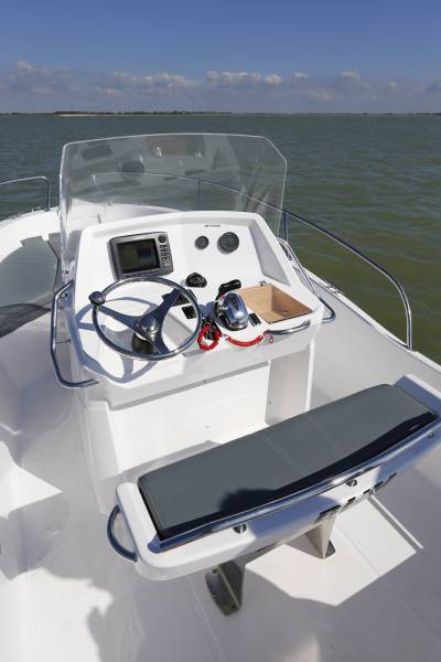 WHITE SHARK 210 CC ORIGIN - OPEN