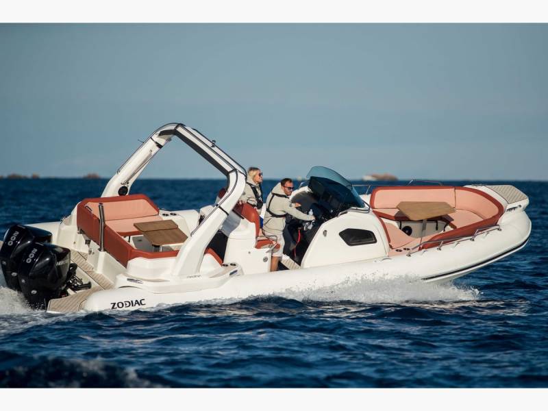 ZODIAC MEDLINE 9 - SEMI RIGIDE